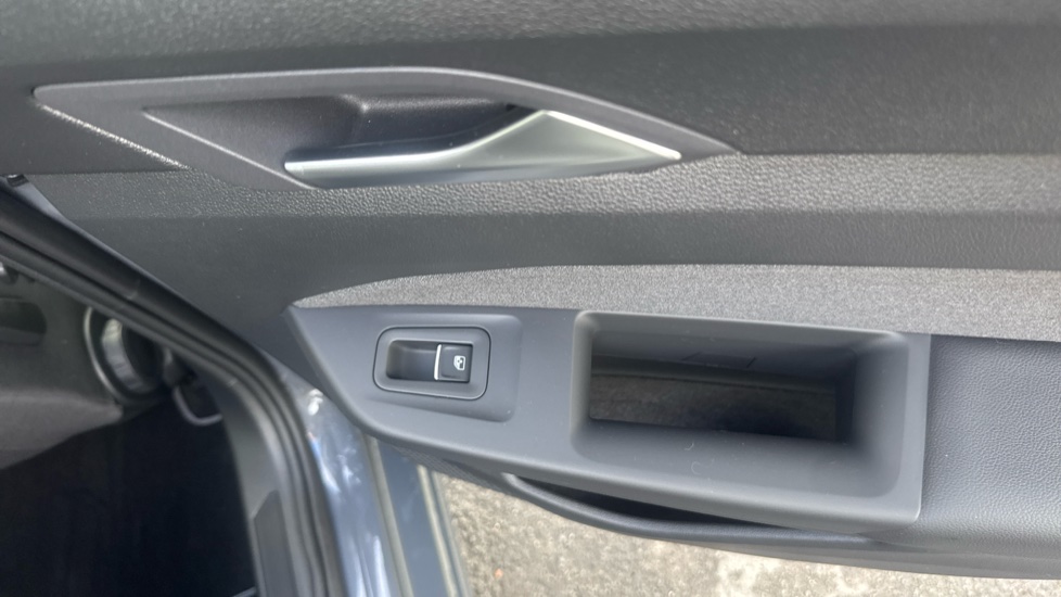 Volkswagen Golf 1.5 TSI 150 Match 5dr Petrol Hatchback - Image 34