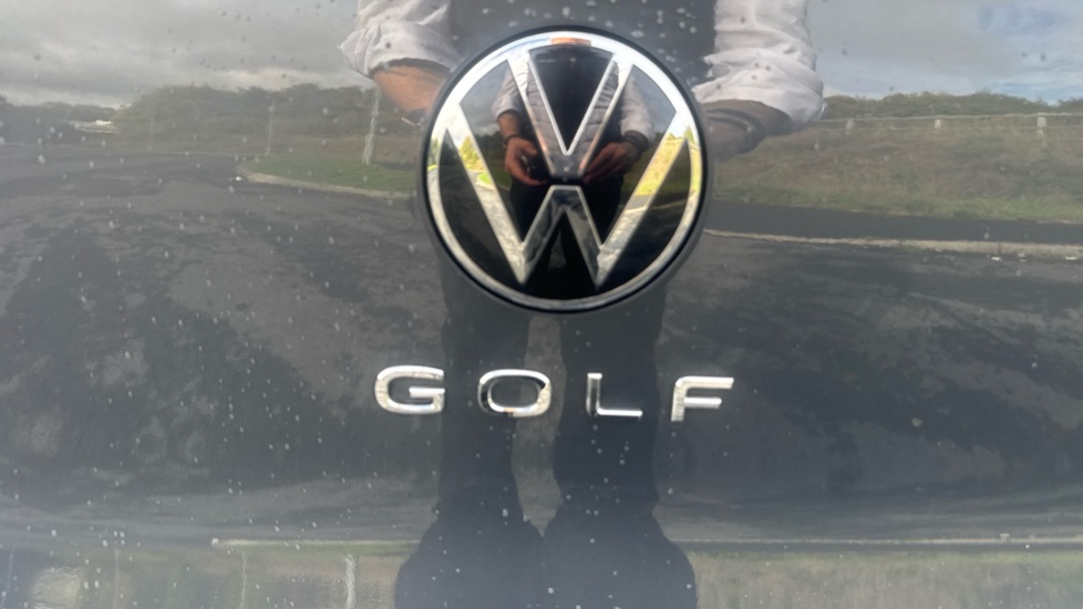 Volkswagen Golf 1.5 TSI 150 Match 5dr Petrol Hatchback - Image 42