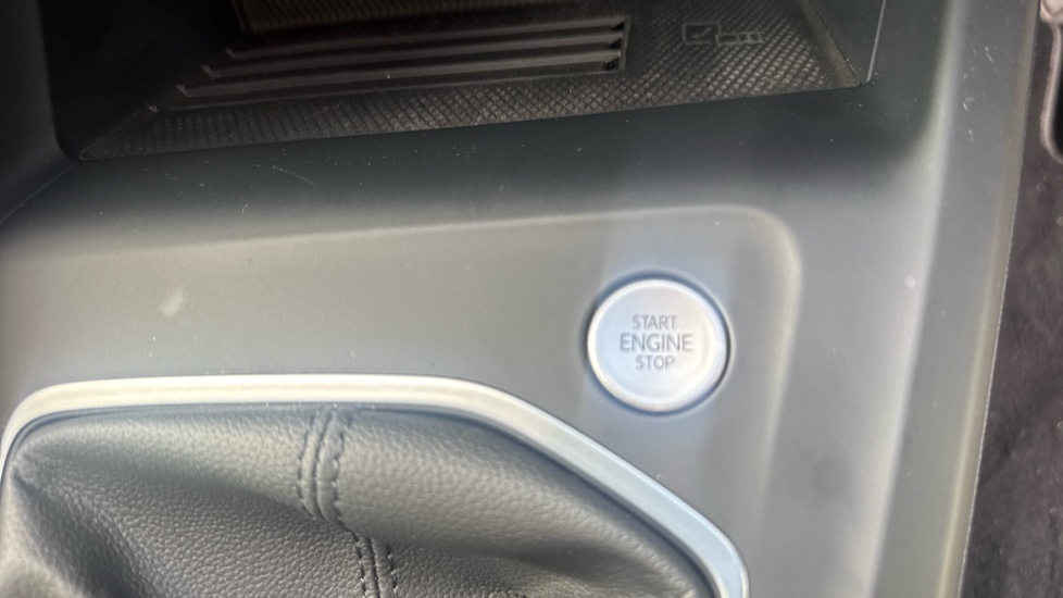 Volkswagen Golf 1.5 TSI 150 Match 5dr Petrol Hatchback - Image 44