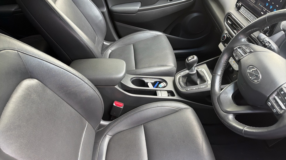 Hyundai KONA 1.0 TGDi 48V MHEV Ultimate 5dr Petrol Hatchback - Image 14