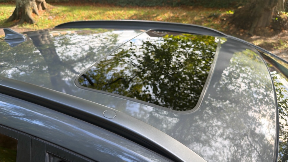 Hyundai KONA 1.0 TGDi 48V MHEV Ultimate 5dr Petrol Hatchback - Image 29