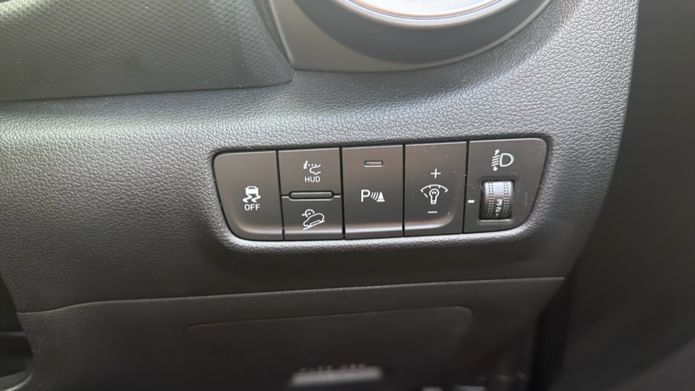 Hyundai KONA 1.0 TGDi 48V MHEV Ultimate 5dr Petrol Hatchback - Image 34