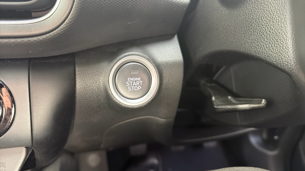 Hyundai KONA 1.0 TGDi 48V MHEV Ultimate 5dr Petrol Hatchback - Image 39