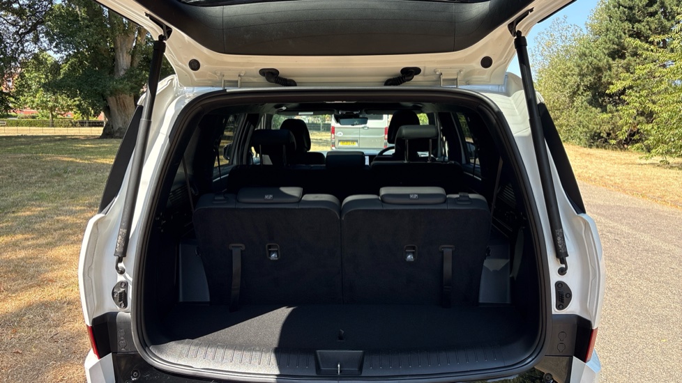 Hyundai SANTA FE 1.6 TGDi Hybrid Calligraphy 5dr 4WD Auto Hybrid Estate - Image 4