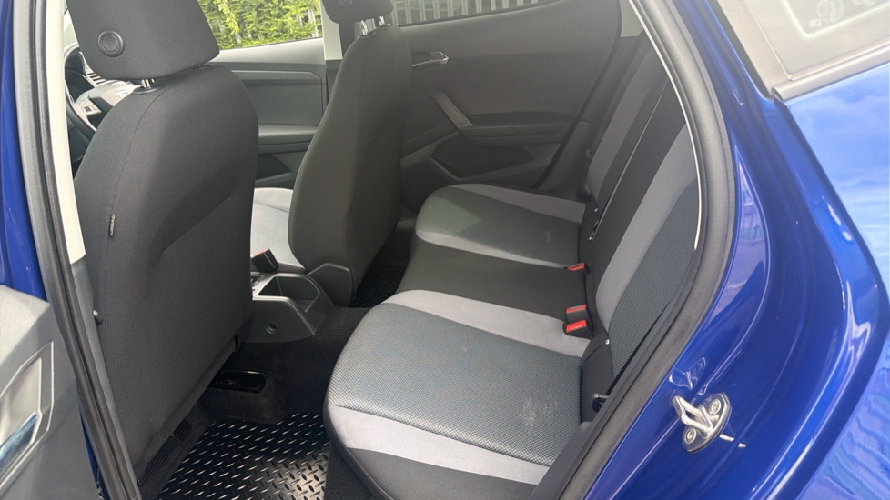 SEAT Arona 1.0 TSI SE Technology [EZ] 5dr Petrol Hatchback - Image 16
