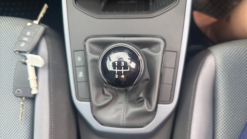 SEAT Arona 1.0 TSI SE Technology [EZ] 5dr Petrol Hatchback - Image 31
