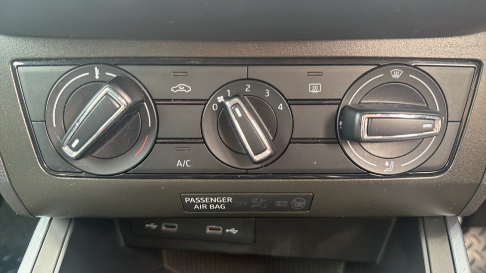 SEAT Arona 1.0 TSI SE Technology [EZ] 5dr Petrol Hatchback - Image 37