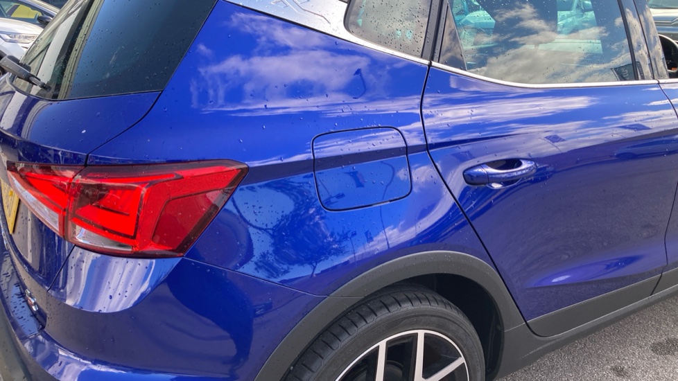 SEAT Arona 1.0 TSI 110 FR Sport [EZ] 5dr DSG Petrol Hatchback - Image 50