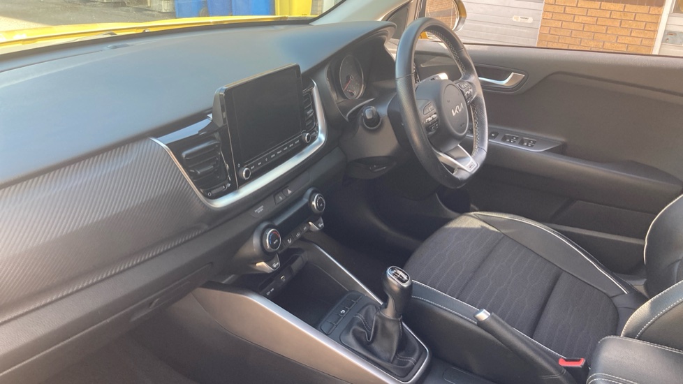 Kia Stonic 1.0T GDi 99 GT-Line 5dr Petrol Estate - Image 9