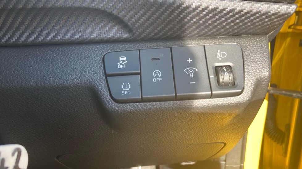 Kia Stonic 1.0T GDi 99 GT-Line 5dr Petrol Estate - Image 26