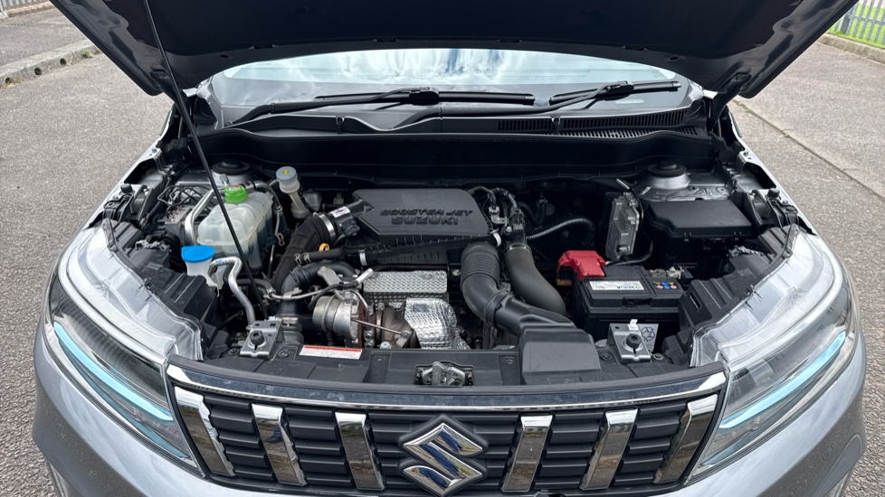Suzuki Vitara 1.4 Boosterjet 48V Hybrid SZ-T 5dr Petrol Estate - Image 8