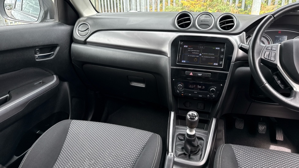 Suzuki Vitara 1.4 Boosterjet 48V Hybrid SZ-T 5dr Petrol Estate - Image 14