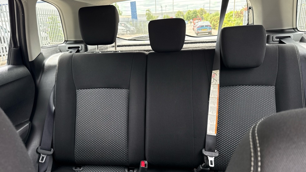 Suzuki Vitara 1.4 Boosterjet 48V Hybrid SZ-T 5dr Petrol Estate - Image 15