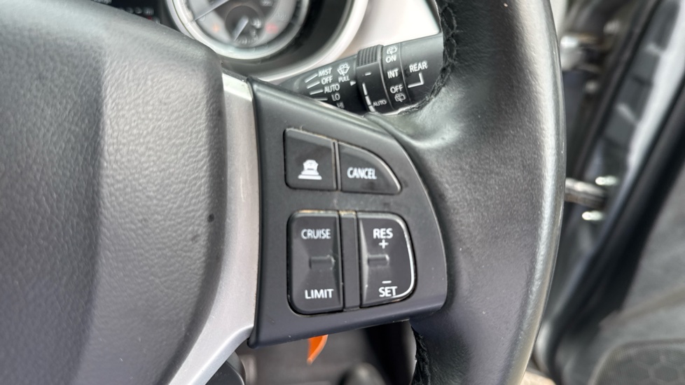 Suzuki Vitara 1.4 Boosterjet 48V Hybrid SZ-T 5dr Petrol Estate - Image 21