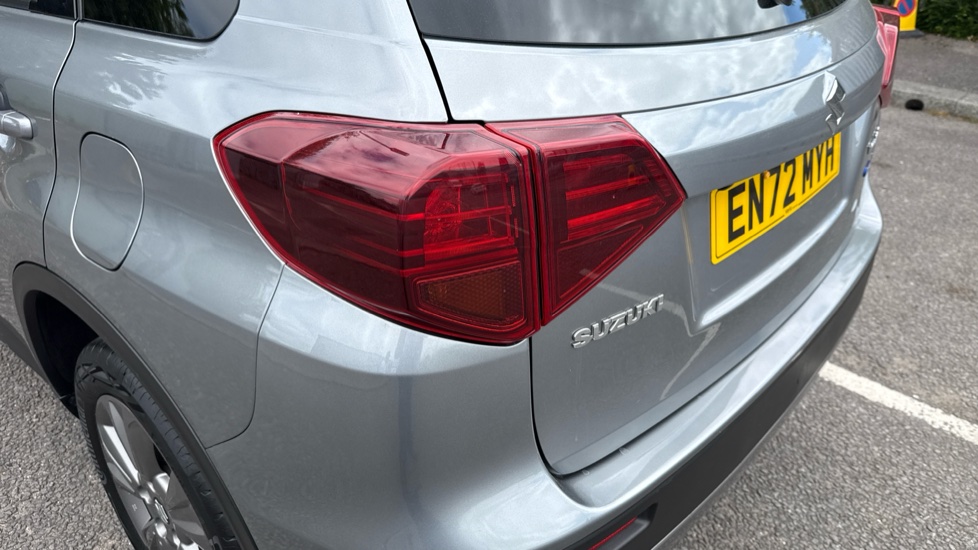 Suzuki Vitara 1.4 Boosterjet 48V Hybrid SZ-T 5dr Petrol Estate - Image 35