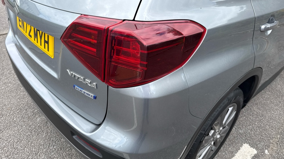 Suzuki Vitara 1.4 Boosterjet 48V Hybrid SZ-T 5dr Petrol Estate - Image 37