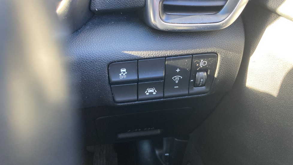 Kia Sportage 1.6 GDi ISG 2 5dr Petrol Estate - Image 23