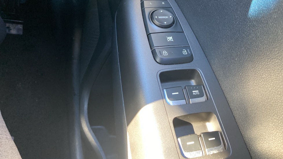 Kia Sportage 1.6 GDi ISG 2 5dr Petrol Estate - Image 24