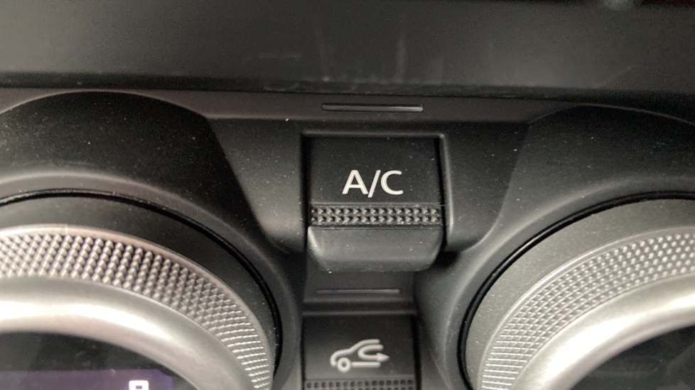 Dacia Duster 1.3 TCe 150 Journey 5dr EDC Petrol Estate - Image 28