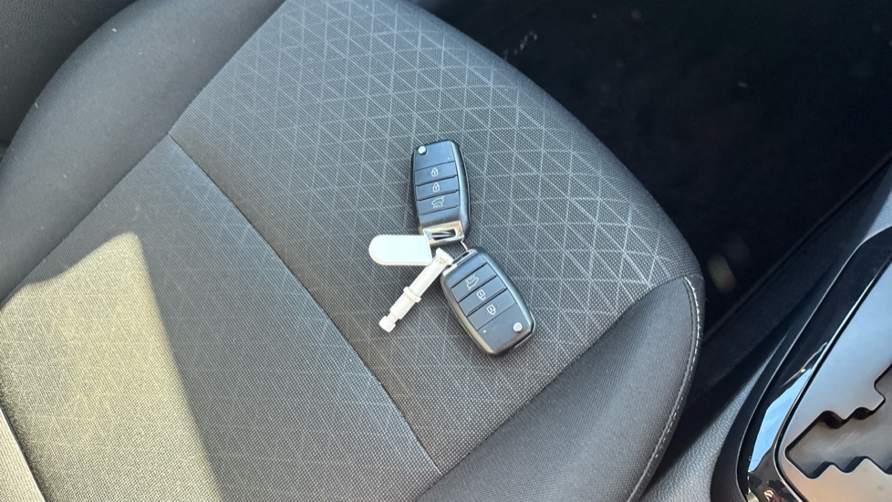 Kia Picanto 1.25 2 5dr Auto Petrol Hatchback - Image 20