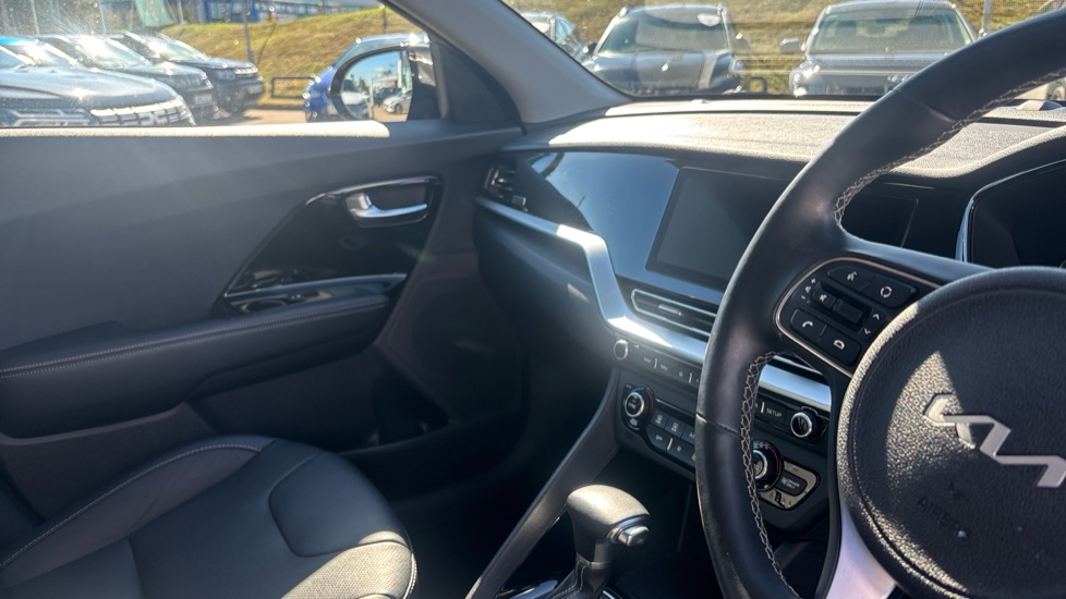 Kia Niro 1.6 GDi Hybrid 3 5dr DCT Hybrid Estate - Image 14