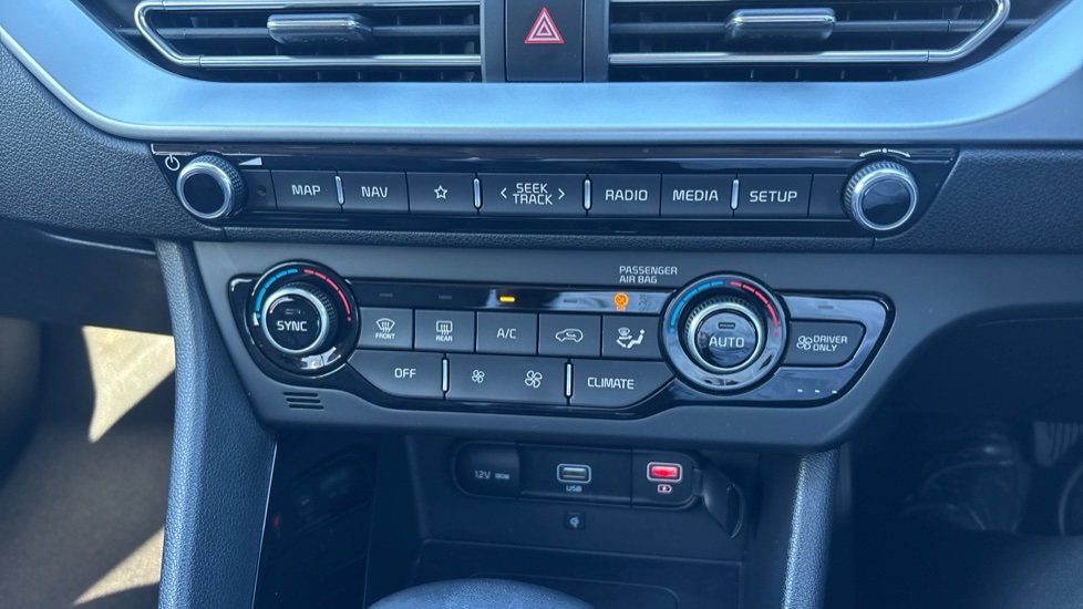 Kia Niro 1.6 GDi Hybrid 3 5dr DCT Hybrid Estate - Image 29