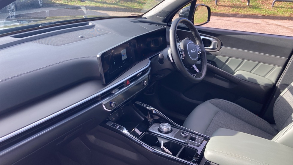 Kia Sorento 1.6 T-GDi HEV 2 5dr Auto Hybrid Station Wagon - Image 9