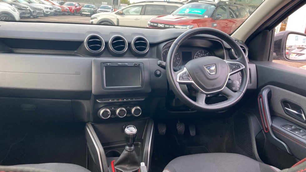 Dacia Duster 1.3 TCe 130 Techroad 5dr Petrol Estate - Image 10