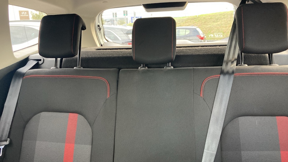 Dacia Duster 1.3 TCe 130 Techroad 5dr Petrol Estate - Image 15