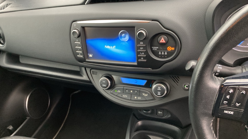 Toyota Yaris 1.5 Hybrid Excel 5dr CVT Hybrid Hatchback - Image 14