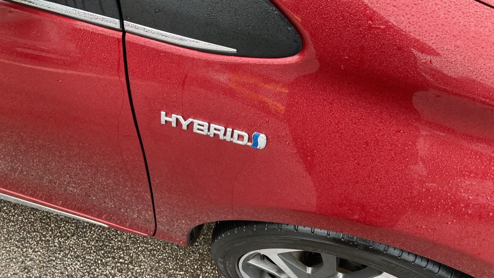 Toyota Yaris 1.5 Hybrid Excel 5dr CVT Hybrid Hatchback - Image 31