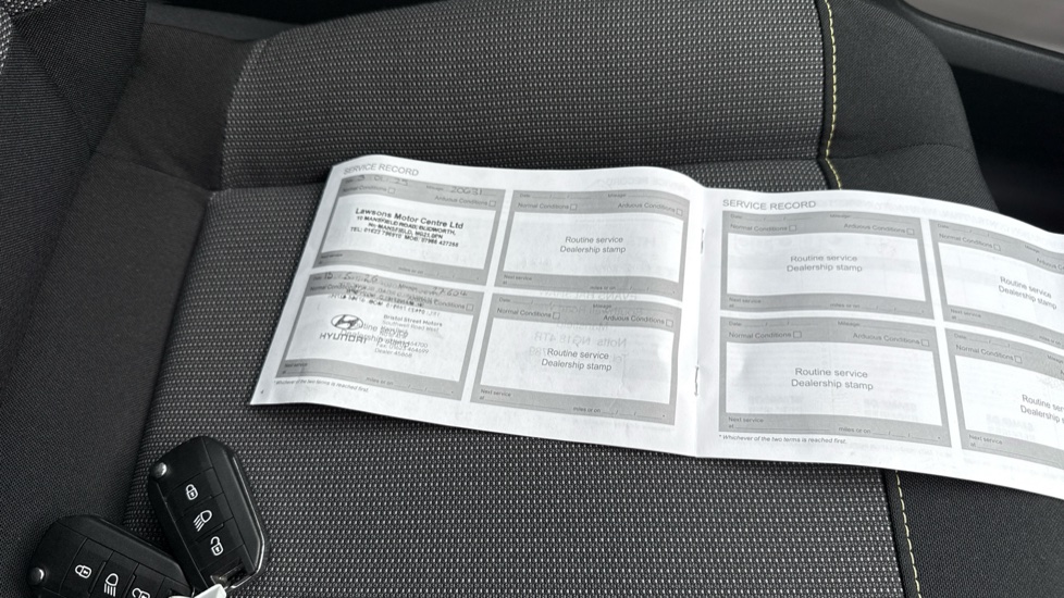 Citroen C3 1.2 PureTech Shine 5dr Petrol Hatchback - Image 22