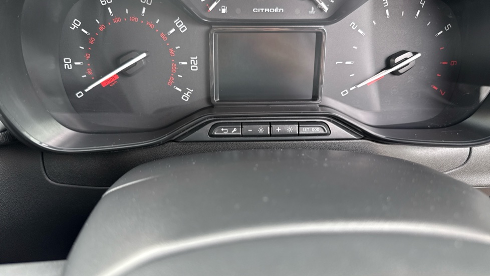 Citroen C3 1.2 PureTech Shine 5dr Petrol Hatchback - Image 32