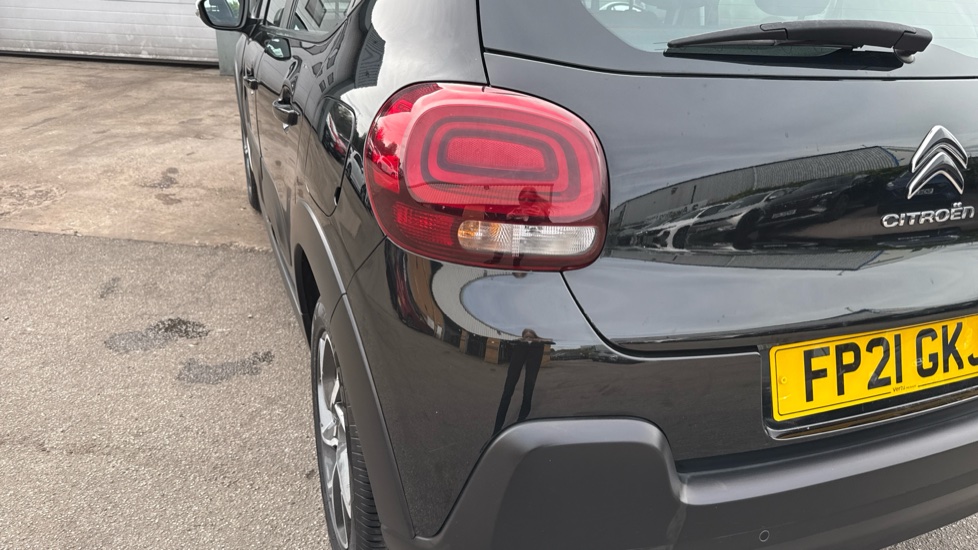 Citroen C3 1.2 PureTech Shine 5dr Petrol Hatchback - Image 44