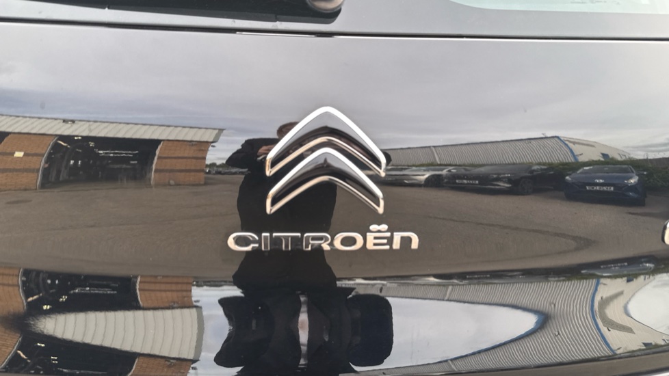 Citroen C3 1.2 PureTech Shine 5dr Petrol Hatchback - Image 45