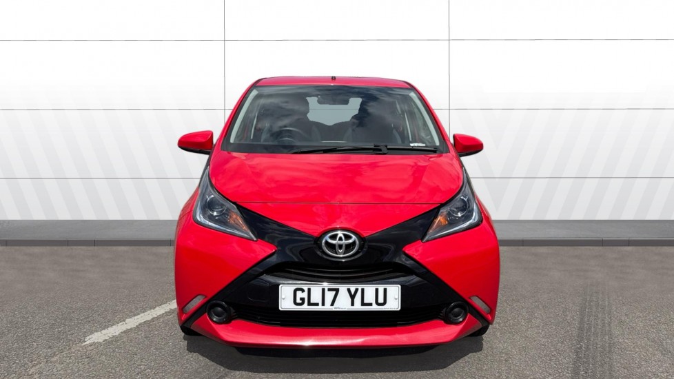 Toyota Aygo 1.0 VVT-i X-Play 5dr Petrol Hatchback - Image 3