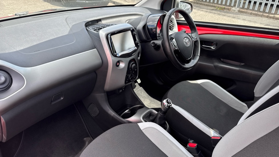 Toyota Aygo 1.0 VVT-i X-Play 5dr Petrol Hatchback - Image 9