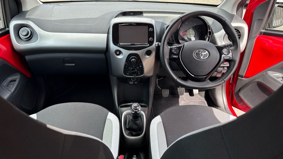 Toyota Aygo 1.0 VVT-i X-Play 5dr Petrol Hatchback - Image 10