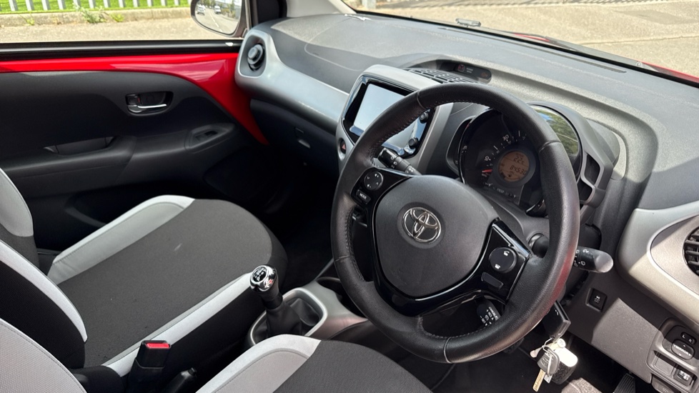 Toyota Aygo 1.0 VVT-i X-Play 5dr Petrol Hatchback - Image 11