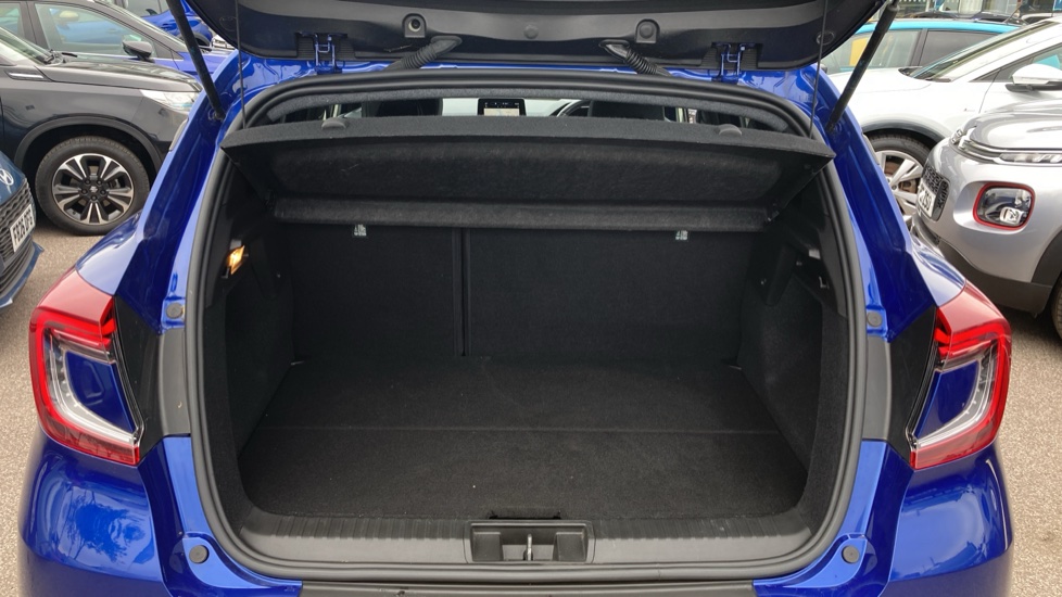 Renault Captur 1.6 E-Tech Plug-in hybrid 160 Engineered 5dr Auto Hatchback - Image 4