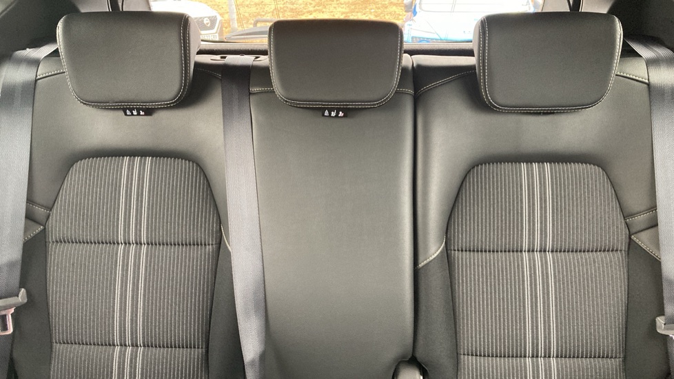 Renault Captur 1.6 E-Tech Plug-in hybrid 160 Engineered 5dr Auto Hatchback - Image 15