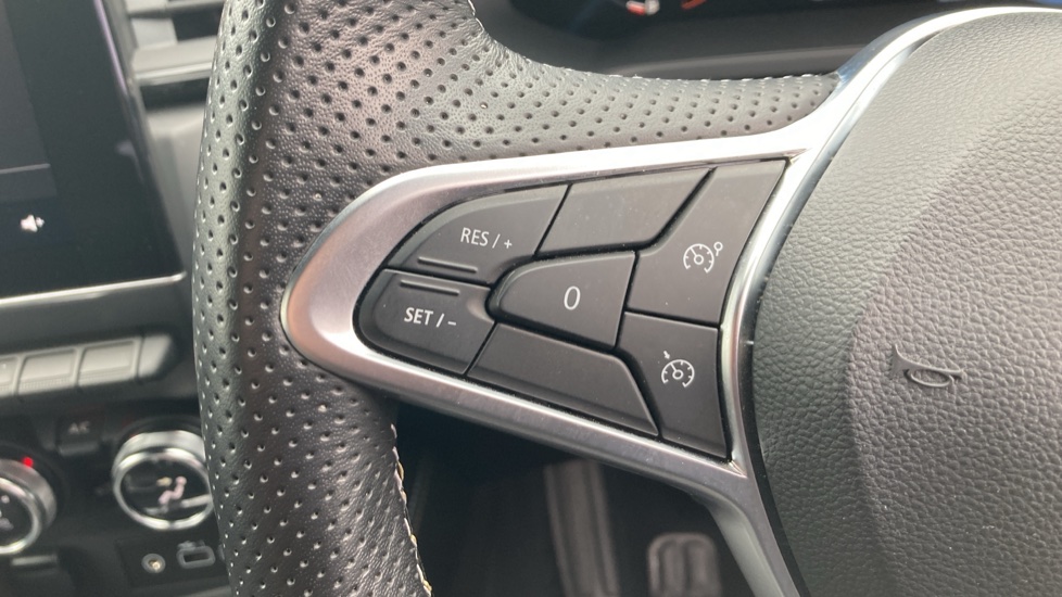 Renault Captur 1.6 E-Tech Plug-in hybrid 160 Engineered 5dr Auto Hatchback - Image 21