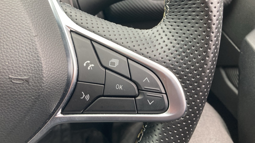 Renault Captur 1.6 E-Tech Plug-in hybrid 160 Engineered 5dr Auto Hatchback - Image 22