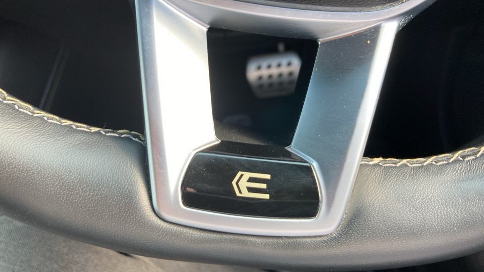 Renault Captur 1.6 E-Tech Plug-in hybrid 160 Engineered 5dr Auto Hatchback - Image 25