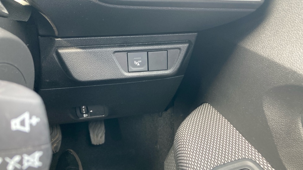Dacia Sandero Stepway 1.0 TCe Expression 5dr Petrol Hatchback - Image 33