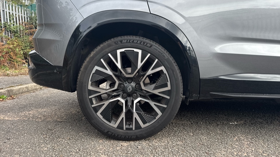 Renault Austral E-Tech Full Hybrid Techno Esprit Alpine 5dr Auto Hybrid Estate - Image 7