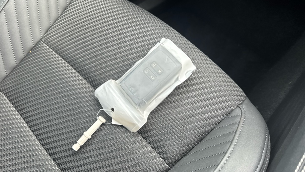 Renault Austral E-Tech Full Hybrid Techno Esprit Alpine 5dr Auto Hybrid Estate - Image 20