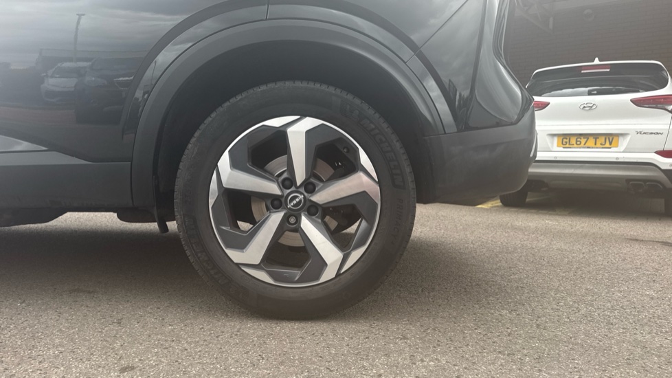 Nissan Qashqai 1.3 DiG-T MH 158 N-Connecta 5dr Xtronic Petrol Hatchback - Image 7