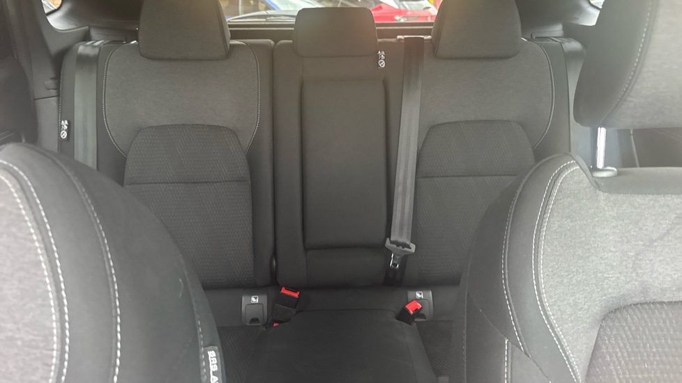 Nissan Qashqai 1.3 DiG-T MH 158 N-Connecta 5dr Xtronic Petrol Hatchback - Image 15