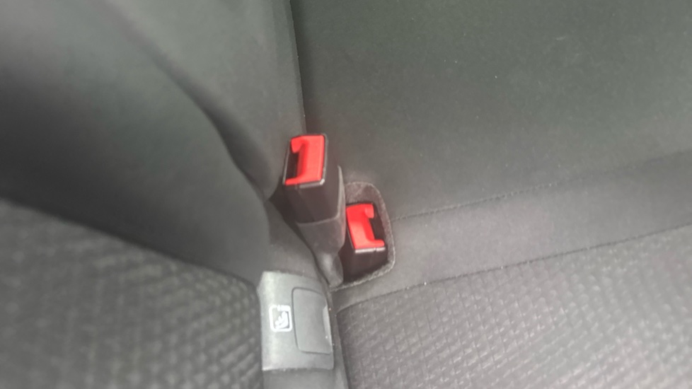 Nissan Qashqai 1.3 DiG-T MH 158 N-Connecta 5dr Xtronic Petrol Hatchback - Image 17